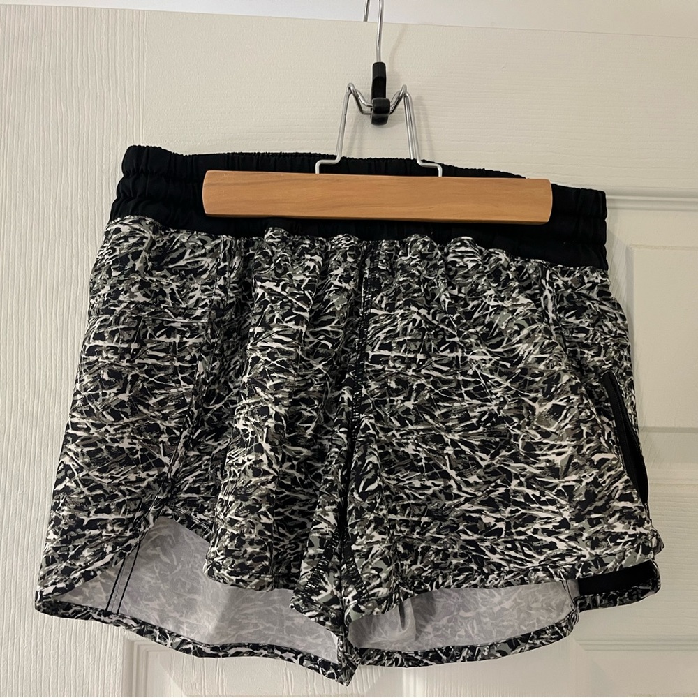 Lululemon shorts 4” inseam | sz 6